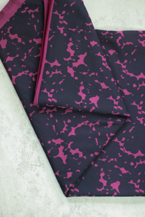 Soft sweat de coton bio et modal Oeko-Tex | Tâches mauve-marine